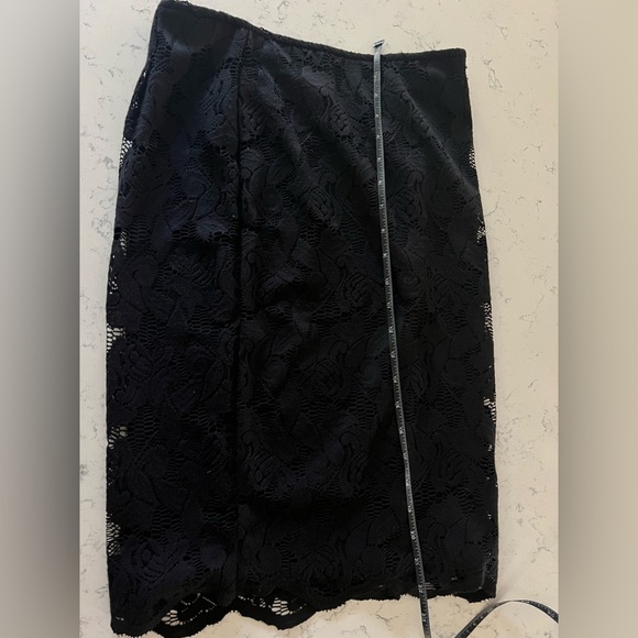 Zara Black Lace Back Zip Midi Pencil Skirt with Cut Out Design Size XS - Picture 4 of 6